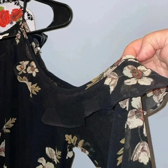 Astr Floral Dress- Small - Picture 3 of 7